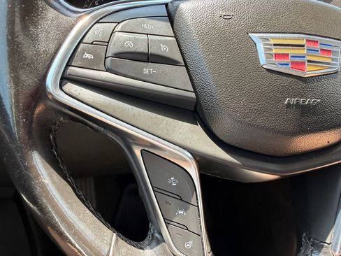 Used 2019 Cadillac XT5 Luxury FWD image 18