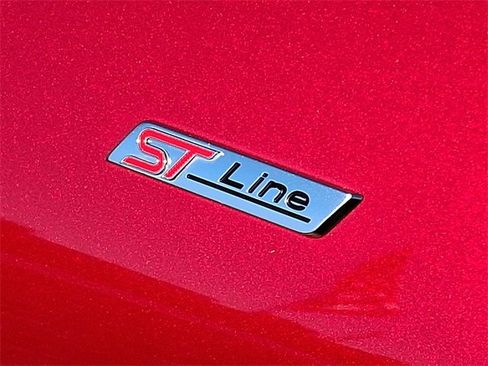 Certified 2025 Ford Explorer ST-Line image 29