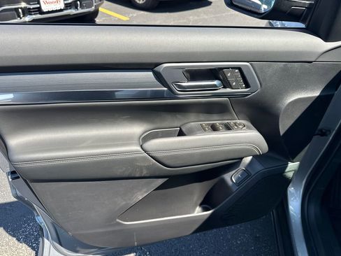 New 2026 GMC Terrain Elevation w/ Elevation Premium Package AWD/4WD image 17