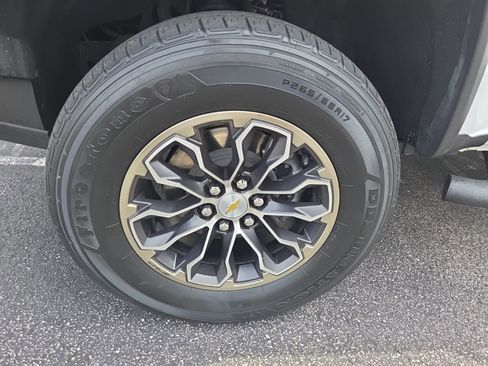 Used 2022 Chevrolet Colorado ZR2 AWD/4WD image 18