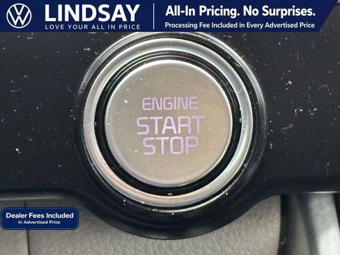 Used 2022 Kia Carnival LX FWD image 26