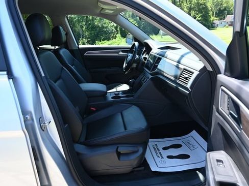 Used 2018 Volkswagen Atlas SE w/ R-Line Package AWD/4WD image 19