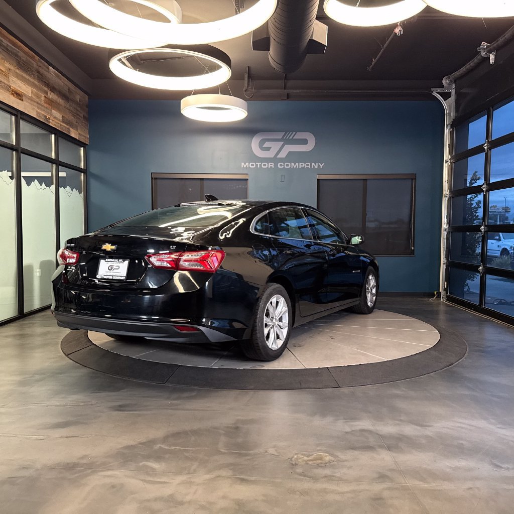 Used 2022 Chevrolet Malibu LT FWD image 3