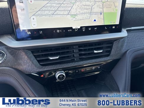 Used 2025 Ford Explorer Platinum w/ LUX Leather Package image 19