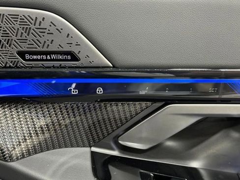 New 2026 BMW M5 w/ Carbon Package AWD/4WD image 21