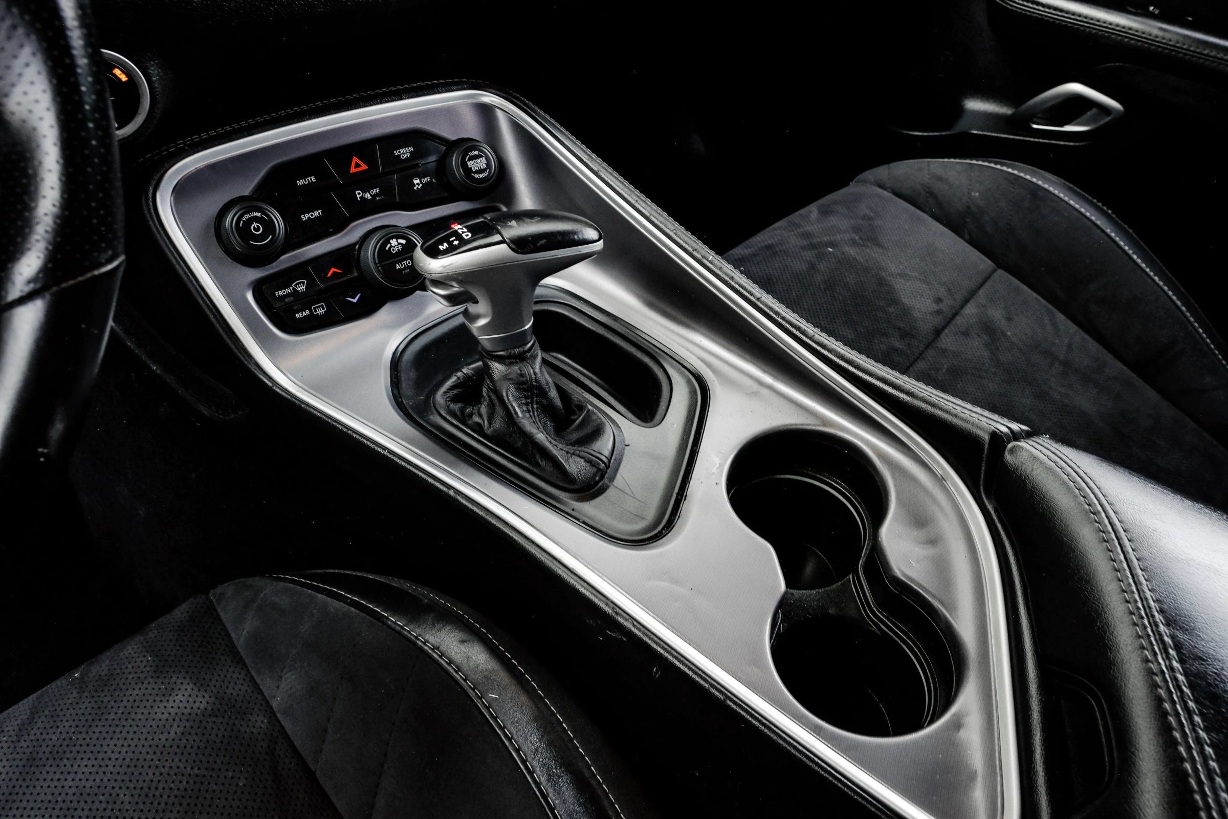 Used 2019 Dodge Challenger R/T RWD image 30