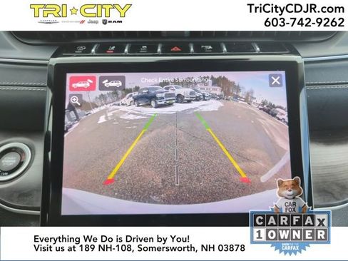 Used 2023 Jeep Grand Cherokee Limited w/ Luxury Tech Group II image 32