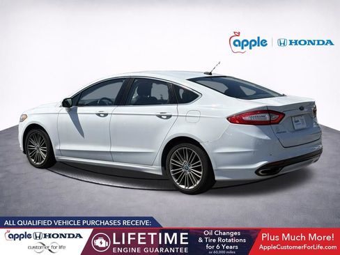 Used 2013 Ford Fusion SE FWD image 4