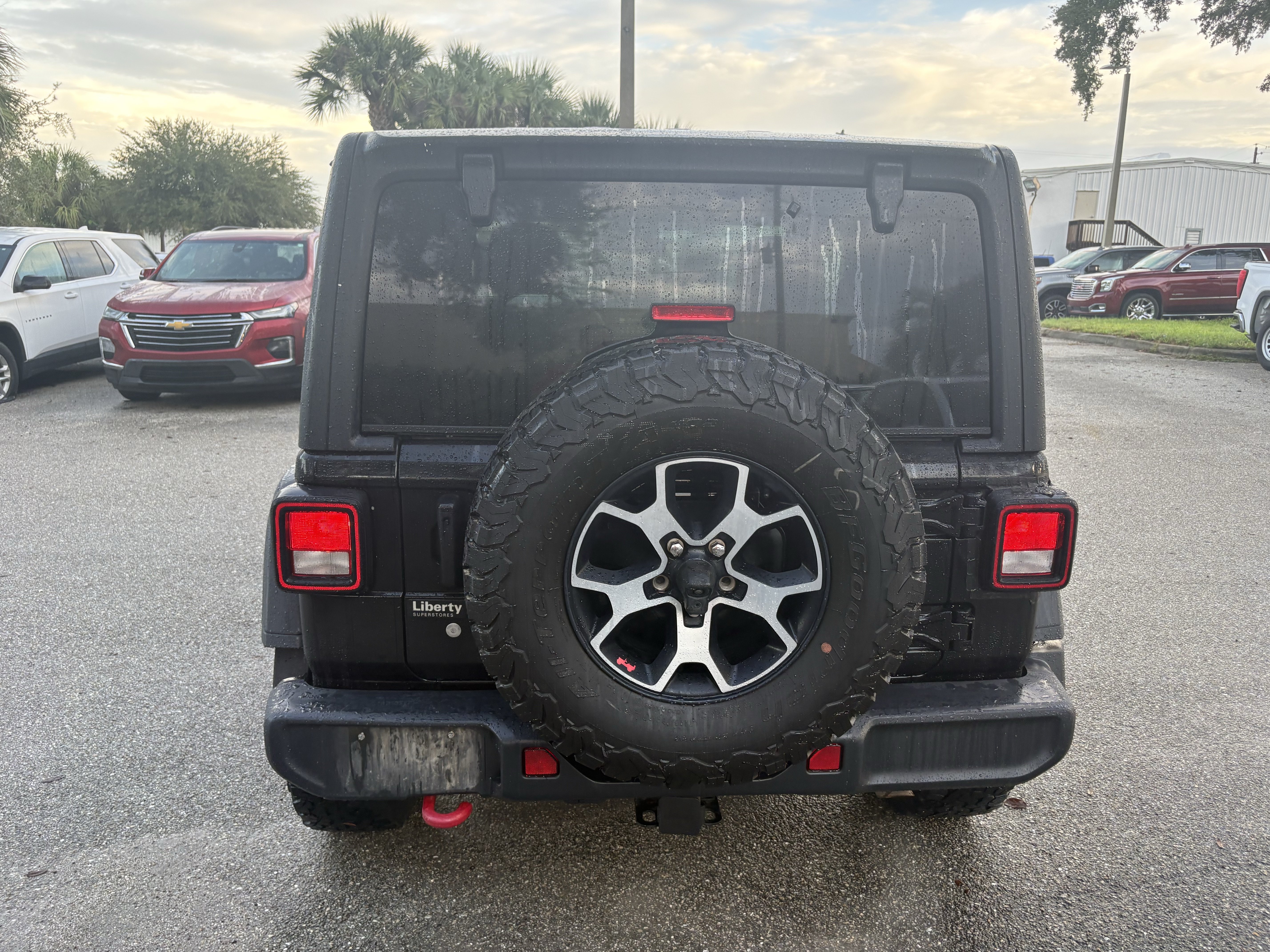 Used 2019 Jeep Wrangler Rubicon w/ Cold Weather Group AWD/4WD image 6