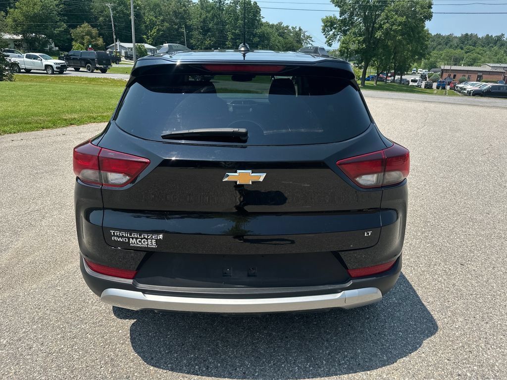 Used 2023 Chevrolet TrailBlazer LT AWD/4WD image 4
