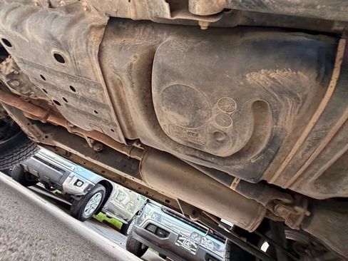 Used 2011 Toyota 4Runner SR5 AWD/4WD image 30
