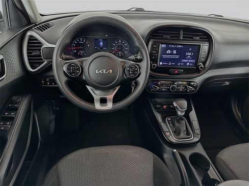 Used 2022 Kia Soul LX w/ Technology Package image 21