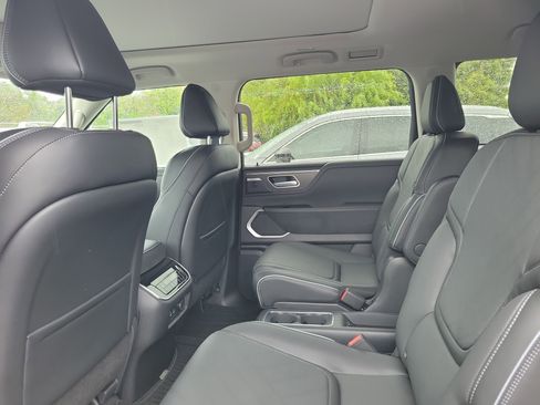 New 2026 INFINITI QX80 Luxe w/ Cargo Package image 9
