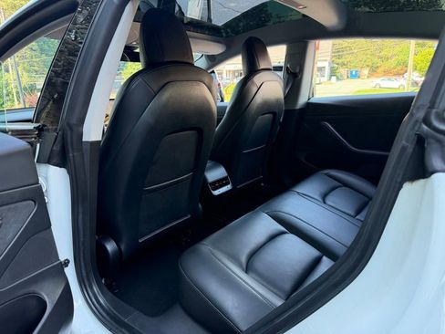 Used 2021 Tesla Model 3 Standard Range Plus RWD image 30