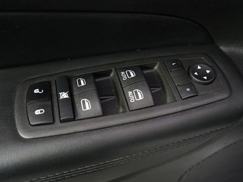 Used 2021 Jeep Grand Cherokee Laredo X AWD/4WD image 23