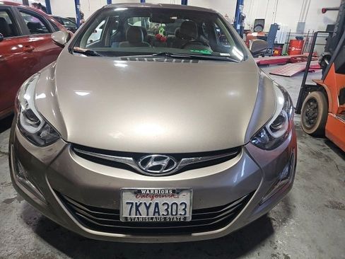 Used 2015 Hyundai Elantra Limited image 2