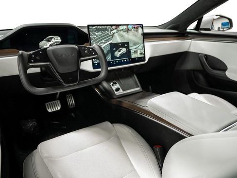 Used 2022 Tesla Model S Base image 39