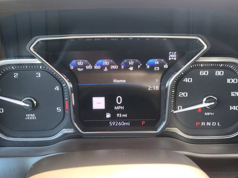 Used 2022 GMC Sierra 2500 Denali w/ Denali Ultimate Package AWD/4WD image 32