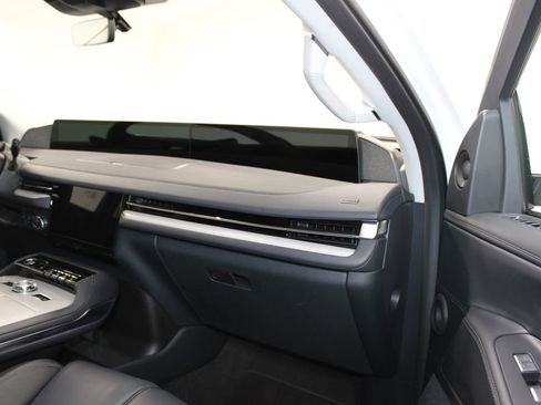 New 2025 Lincoln Navigator Reserve image 35