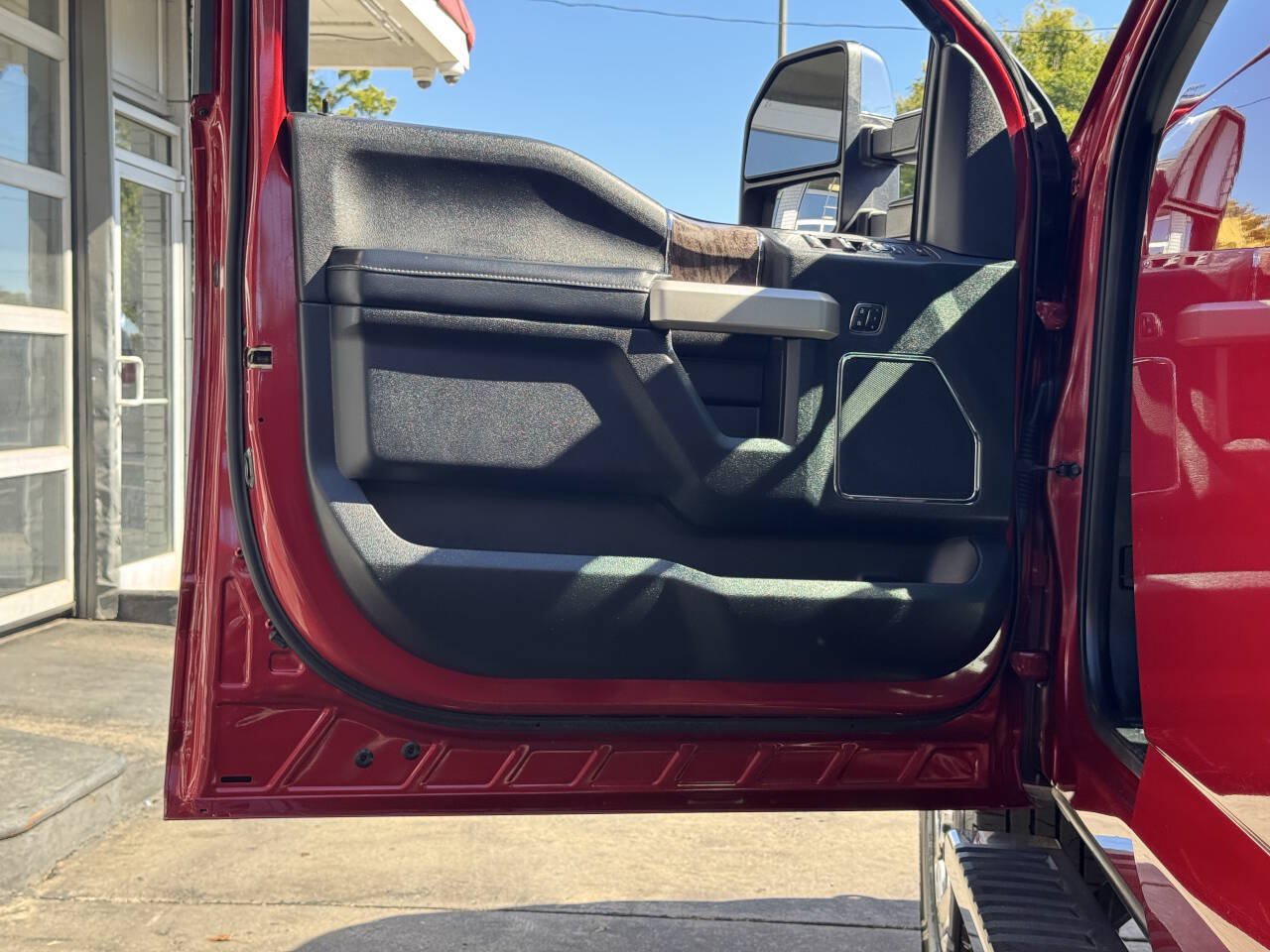Used 2018 Ford F350 Lariat w/ Lariat Ultimate Package AWD/4WD image 17