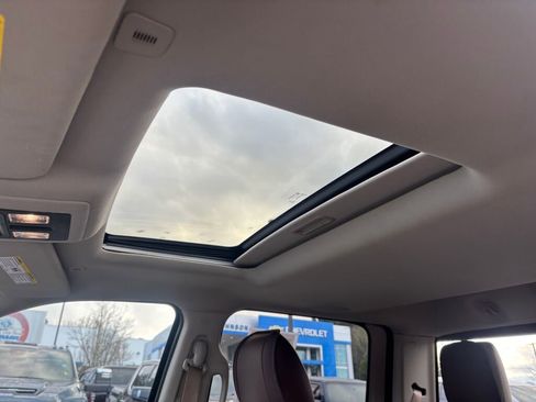 Used 2017 RAM 1500 Laramie w/ Convenience Group image 16