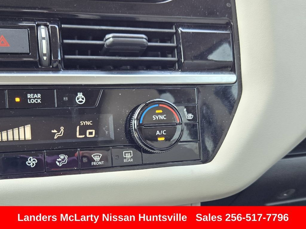 Used 2023 Nissan Pathfinder SL w/ SL Premium Package FWD image 23