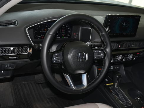 Used 2024 Honda Civic Touring image 9