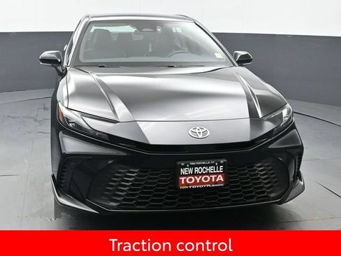 Used 2026 Toyota Camry SE AWD/4WD image 10