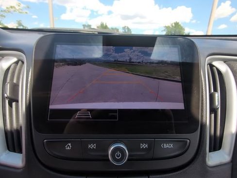 Used 2024 Chevrolet Malibu LS FWD image 21
