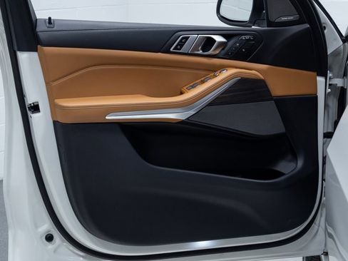 Certified 2023 BMW X7 xDrive40i w/ Premium Package image 10