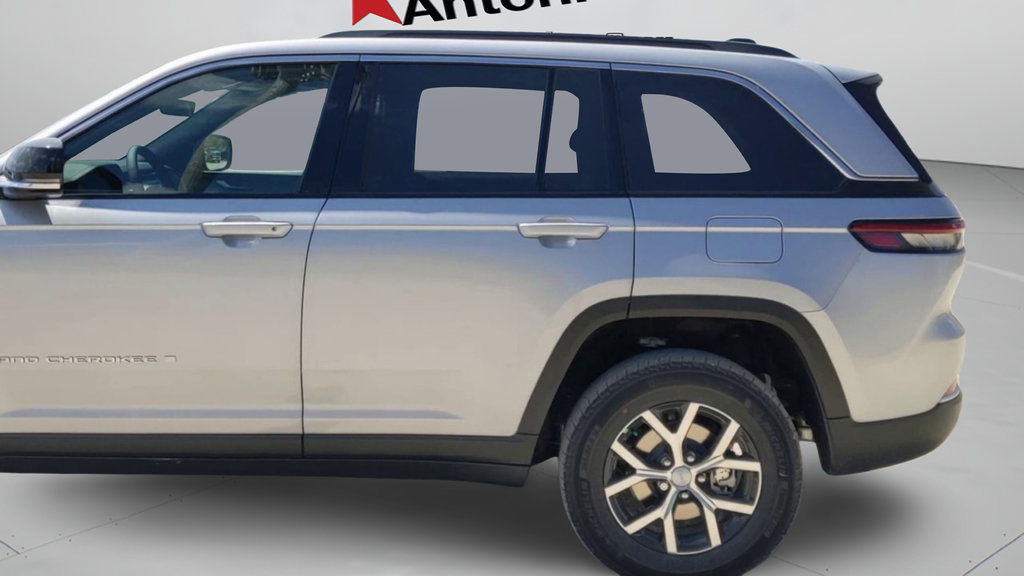 New 2025 Jeep Grand Cherokee Limited RWD image 43