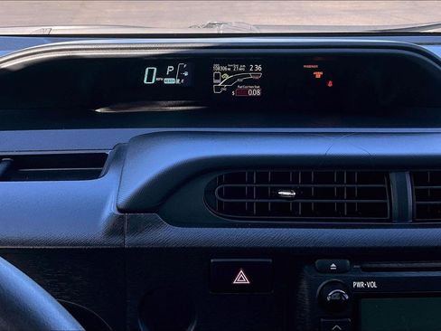 Used 2014 Toyota Prius C One image 20