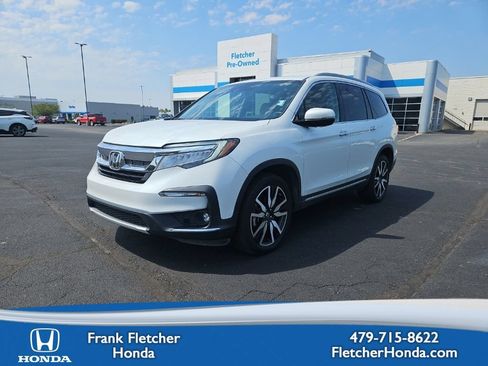 Used 2022 Honda Pilot Touring image 1