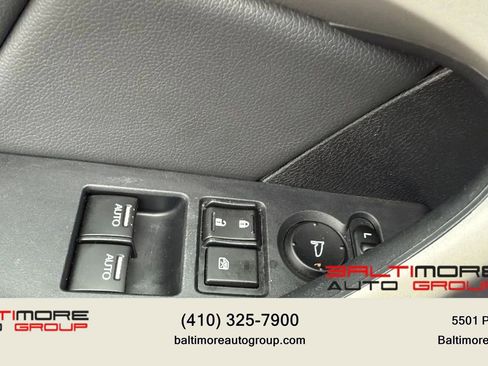 Used 2011 Honda Accord EX-L image 27