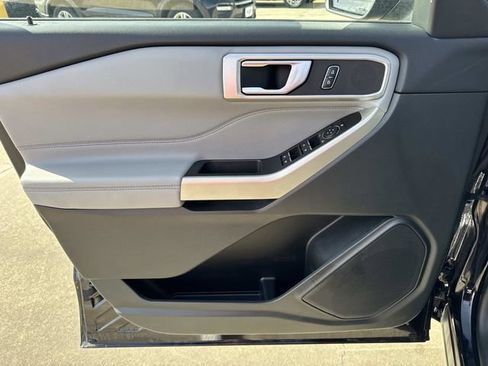 Used 2023 Ford Explorer XLT w/ Equipment Group 202A image 22