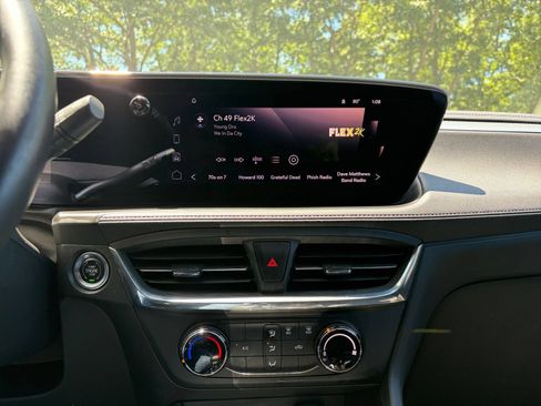 Used 2025 Buick Encore GX Preferred FWD image 17