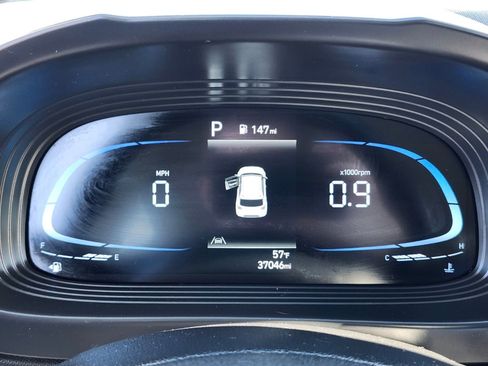Certified 2023 Hyundai Venue Limited FWD image 30