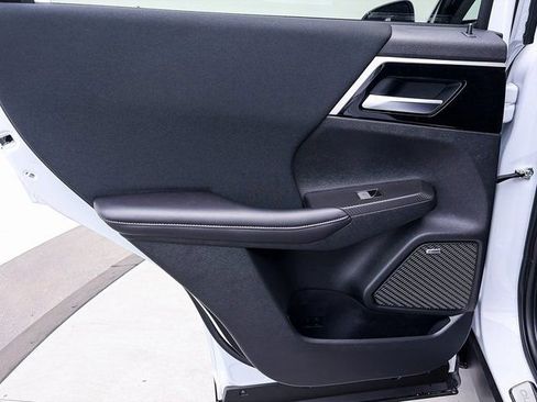 New 2025 Mitsubishi Outlander ES image 24