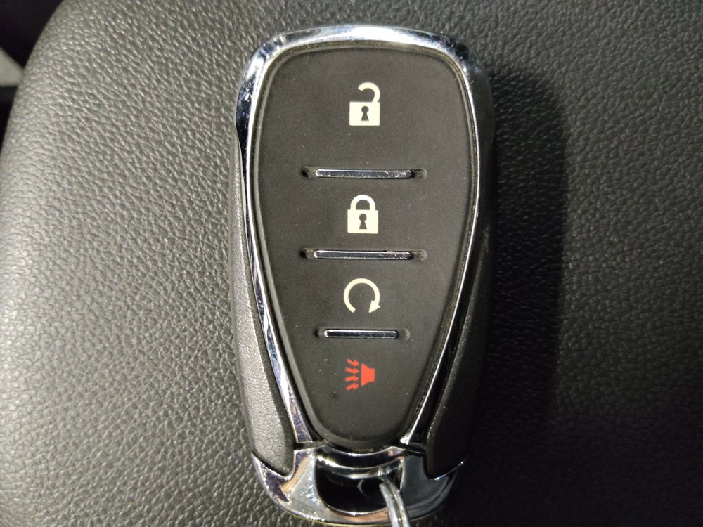 Used 2025 Chevrolet Trax LT FWD image 32