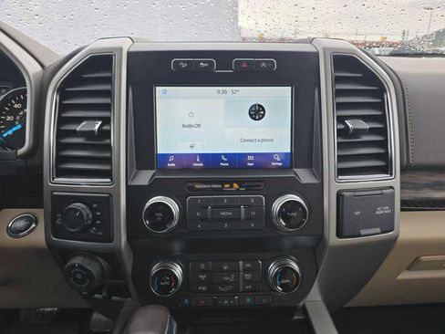 Used 2019 Ford F150 Lariat w/ Equipment Group 502A Luxury image 12