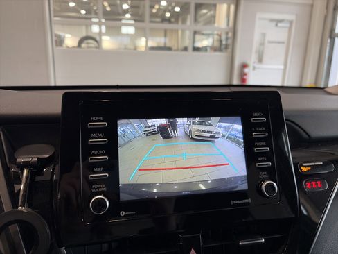 Used 2023 Toyota Camry LE image 27