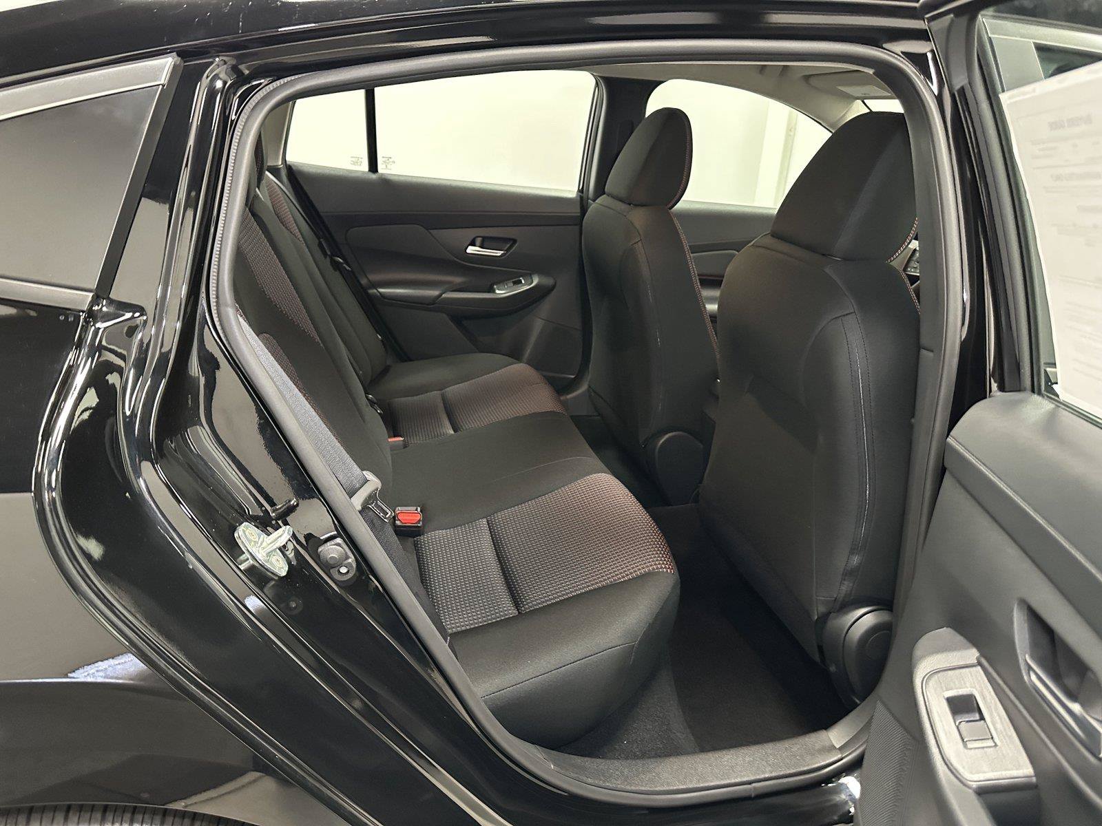 Used 2026 Nissan Sentra SR w/ Floor Mat Package FWD image 35