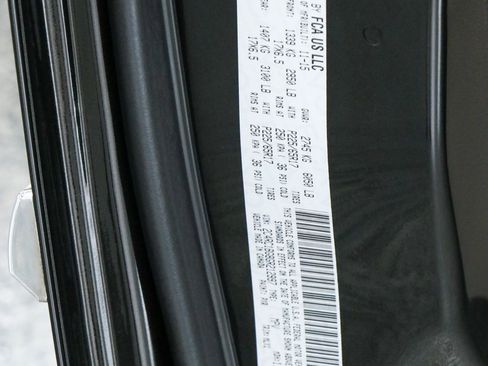 Used 2016 Chrysler Town & Country Touring FWD image 34