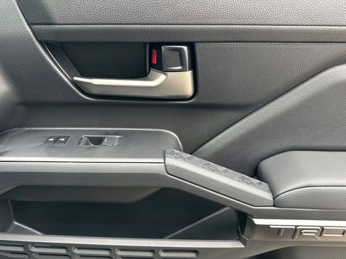 New 2025 Toyota Tacoma TRD Off-Road image 18