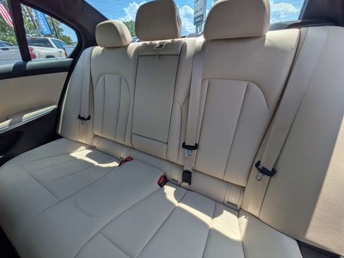 Used 2021 BMW 330i Sedan w/ Convenience Package RWD image 7
