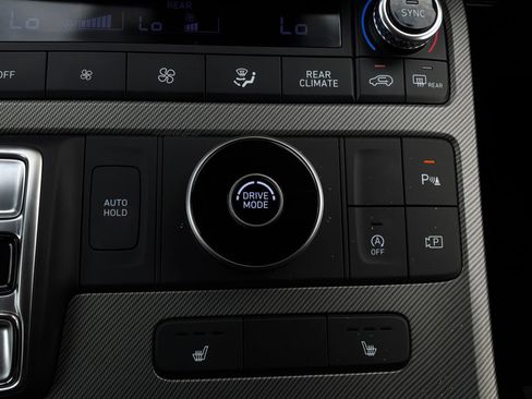 Used 2025 Hyundai Palisade SEL FWD image 26