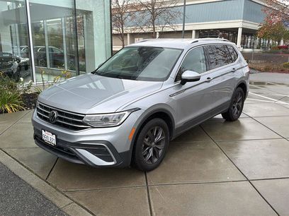 Used 2023 Volkswagen Tiguan SE