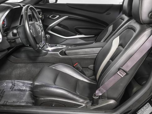 Used 2017 Chevrolet Camaro LT image 23