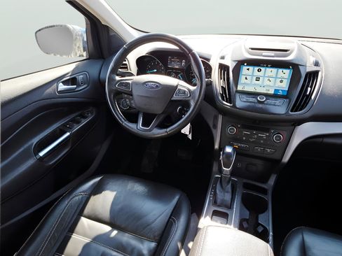 Used 2018 Ford Escape SEL image 18