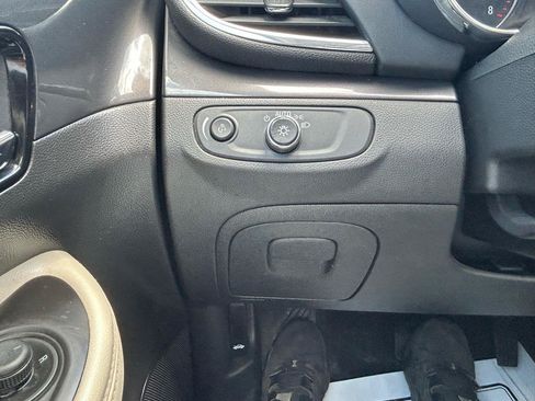 Used 2020 Buick Encore Preferred w/ Safety Package FWD image 28